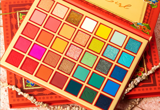 ISLAND GIRL EYESHADOW PALETTE